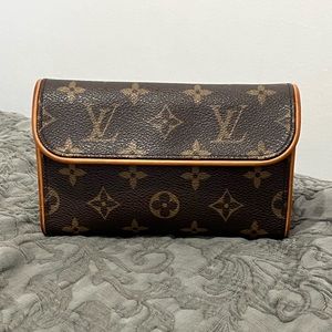 Louis Vuitton Monogram Florentine Waist Bag